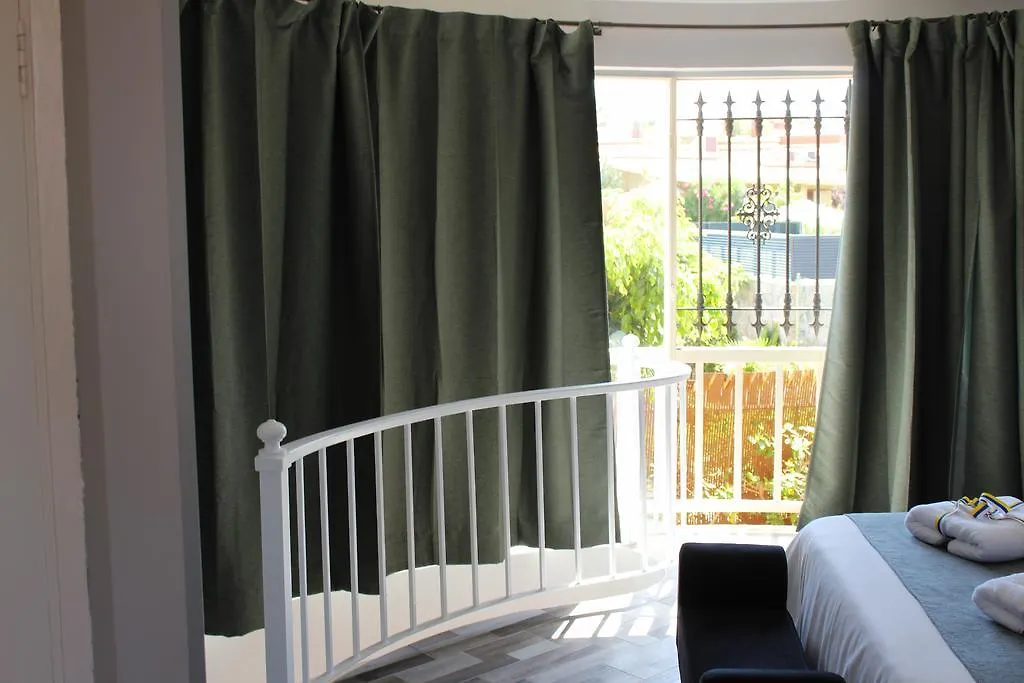 Pasion Tropical - Gay Only Resort (Adults Only) 3*, Playa Del Aguila (Las Palmas)
