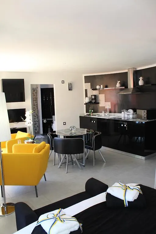 Pasion Tropical - Gay Only Resort (Adults Only) Playa Del Aguila  3*, Playa Del Aguila (Las Palmas)